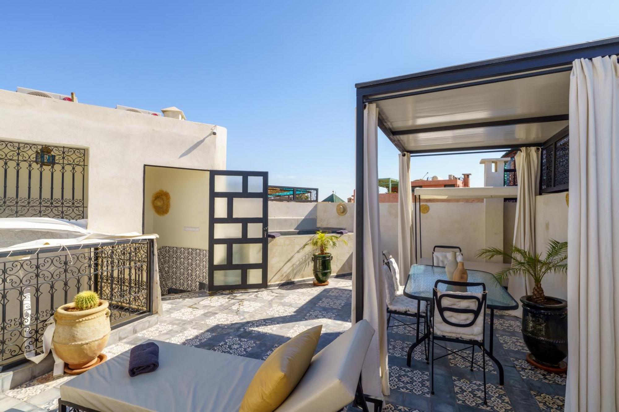Riad 4 Chambres - Piscine & Petit Dejeuner Gratuit - Wifi Fibre Optique Marrakesh Exterior foto