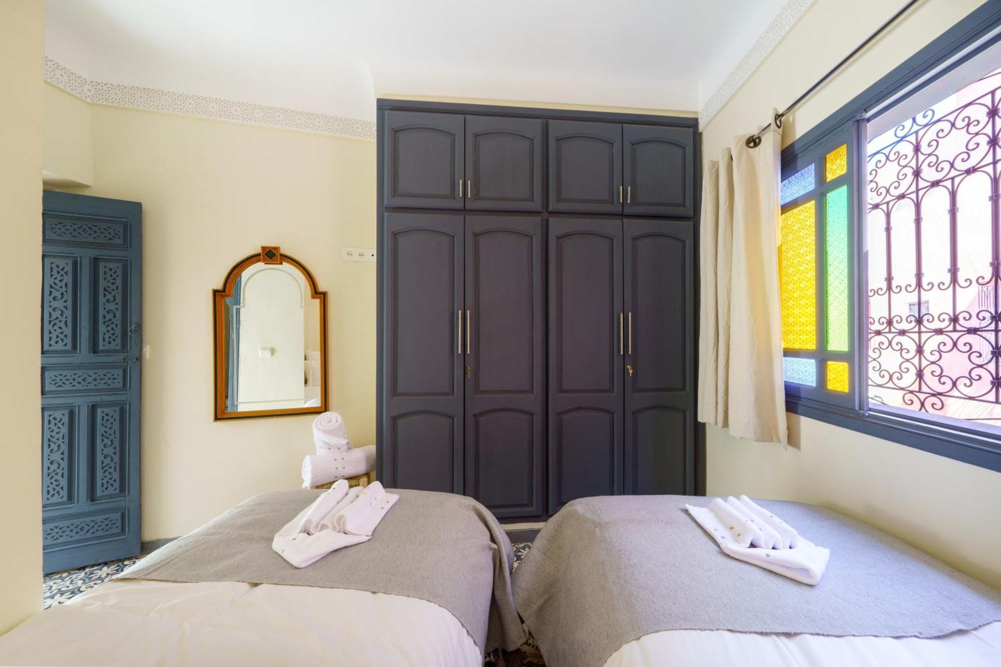 Riad 4 Chambres - Piscine & Petit Dejeuner Gratuit - Wifi Fibre Optique Marrakesh Exterior foto